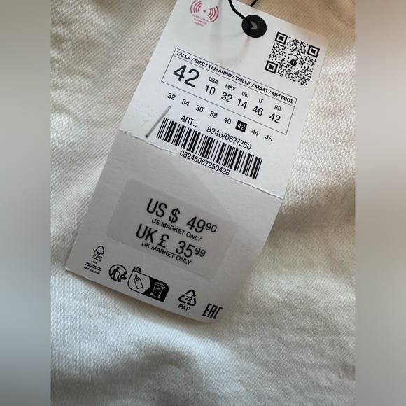 ZARA slim fit cropped bootcut high rise jeans in white size 10 **Damaged** - Picture 3 of 7